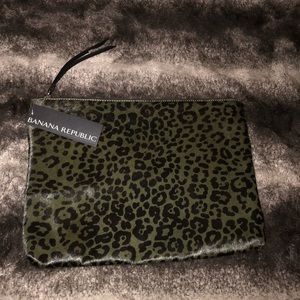 Banana Republic black leopard clutch